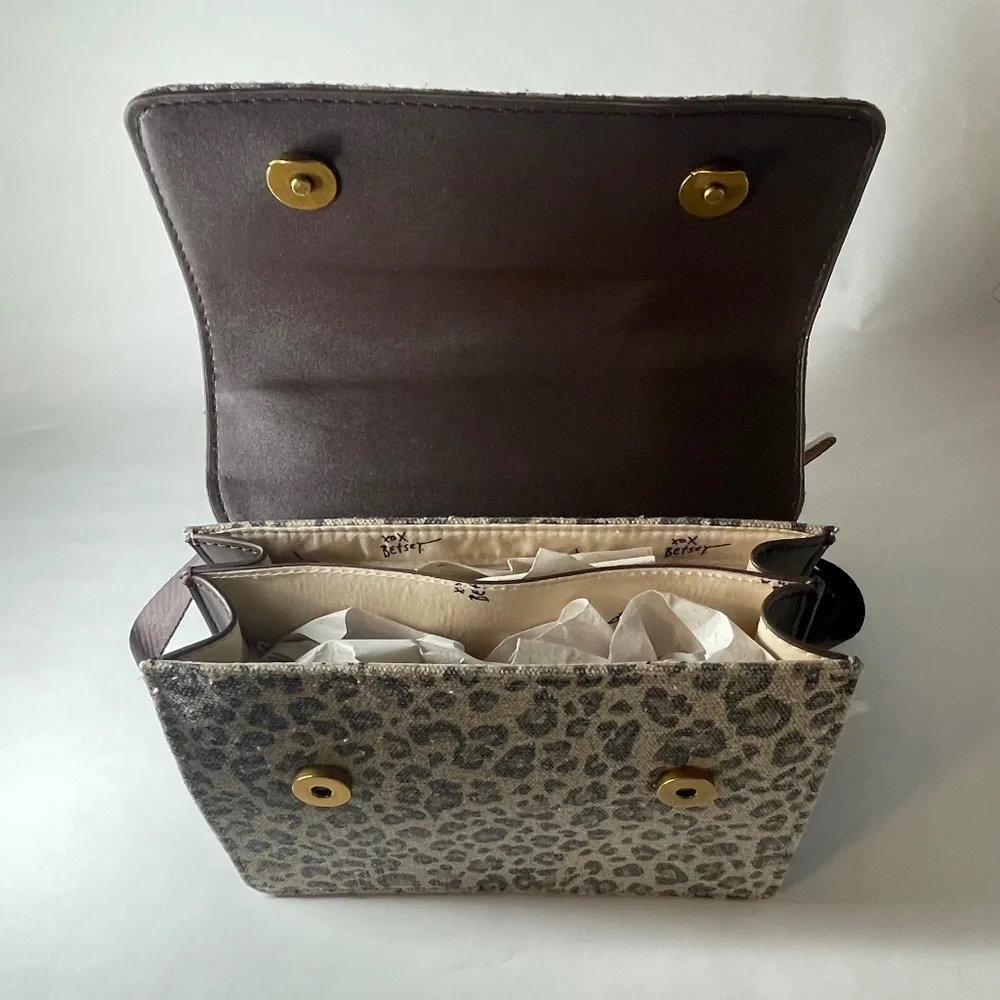 Betsey Johnson Leopard Print Crossbody Bag Cowboy Boot Charm New with Tag VIRAL - Picture 7 of 9